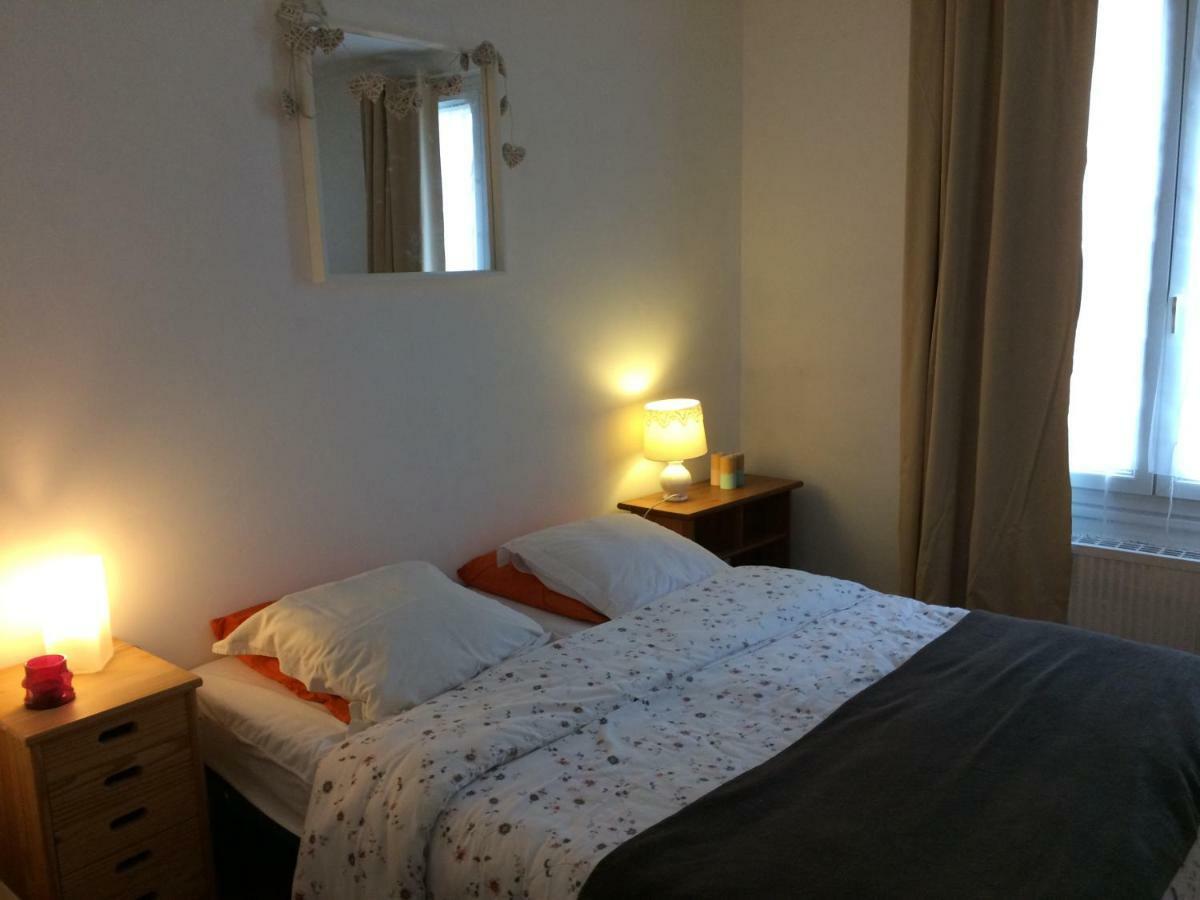 Appartement 4 personnes centre ville Châteauneuf-sur-Loire Extérieur photo